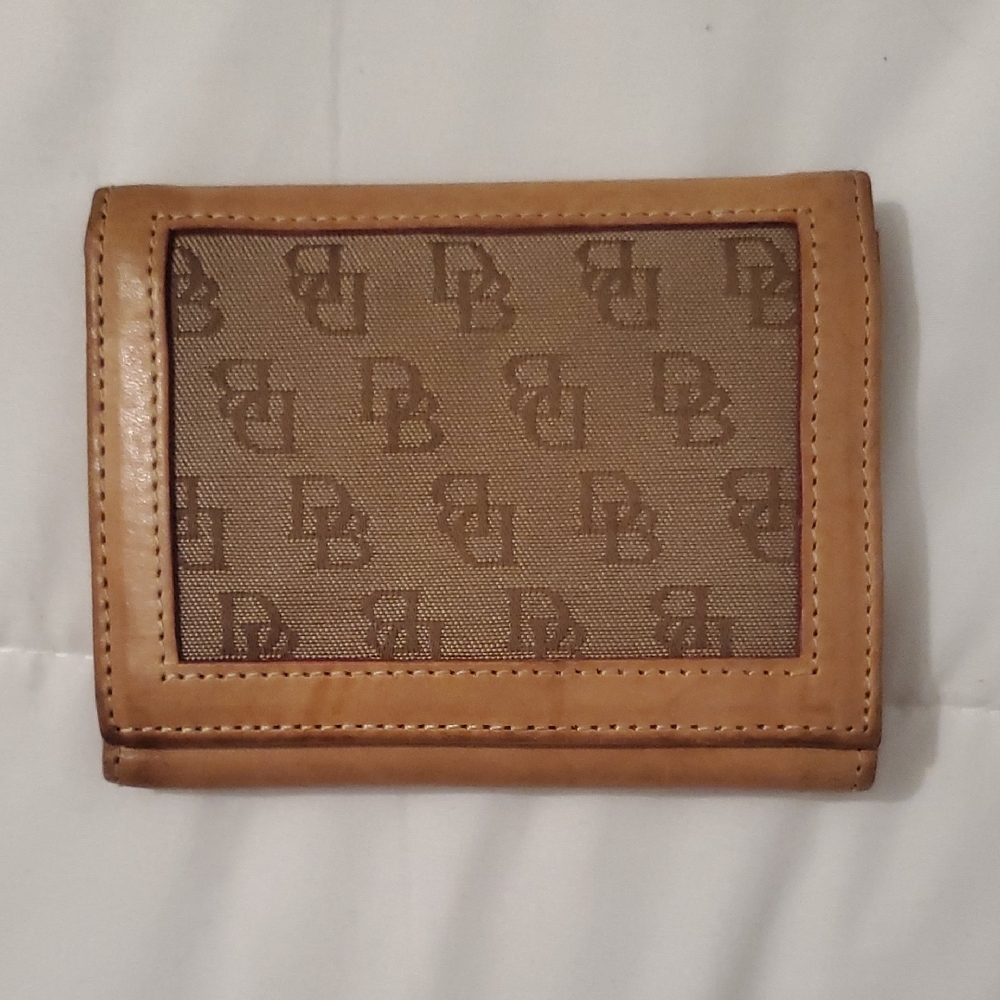 Dooney & Bourke Tan Wallet